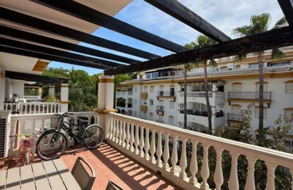 2 soveværelse Lejlighed til salg i Marbella med swimmingpool garage - € 380.000 (Ref: 9945028)