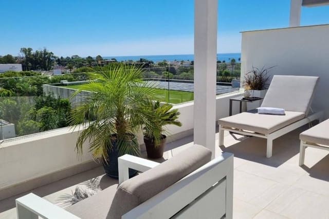 2 sovrum Takvåning att hyra i Bel-Air, Estepona med pool garage - 2 800 € (Ref: 9950909)