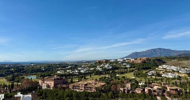 2 Zimmer Apartment zu vermieten in Los Flamingos, Benahavís mit Pool Garage - 2.000 € (Ref: 9950911)