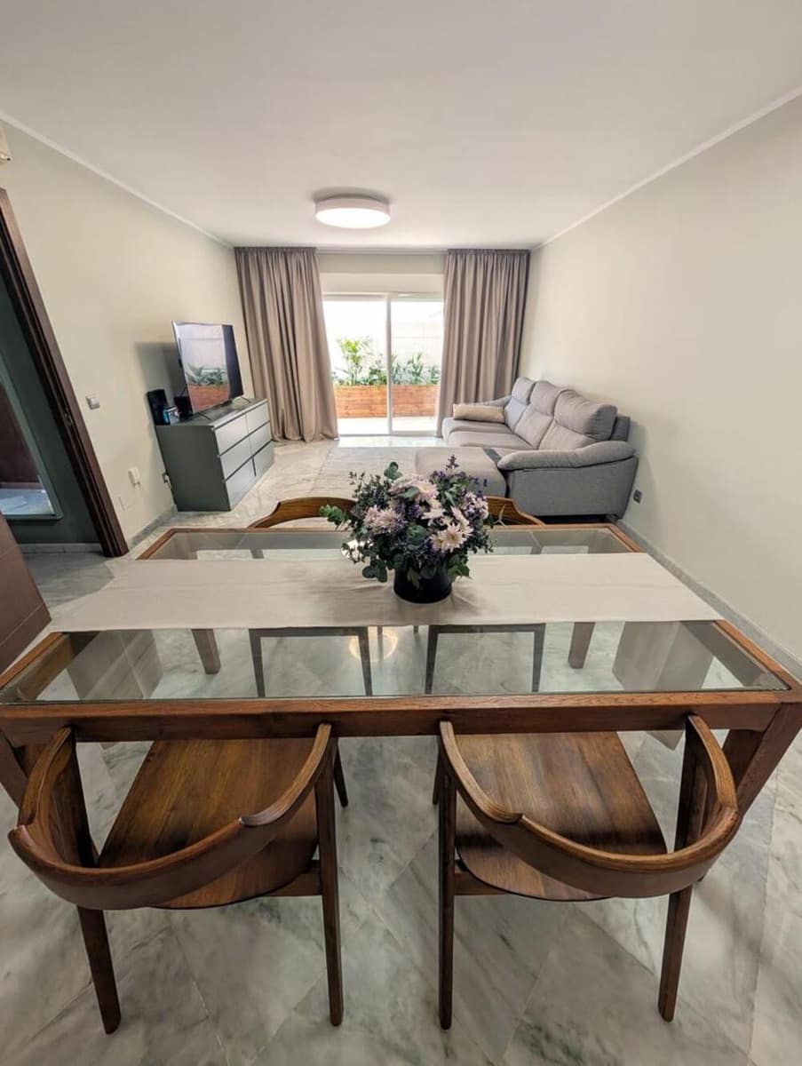 3 makuuhuone Omakotitalo vuokrattavana paikassa Marbella mukana 
autotalli - 3 500 € (Ref: 9953639)