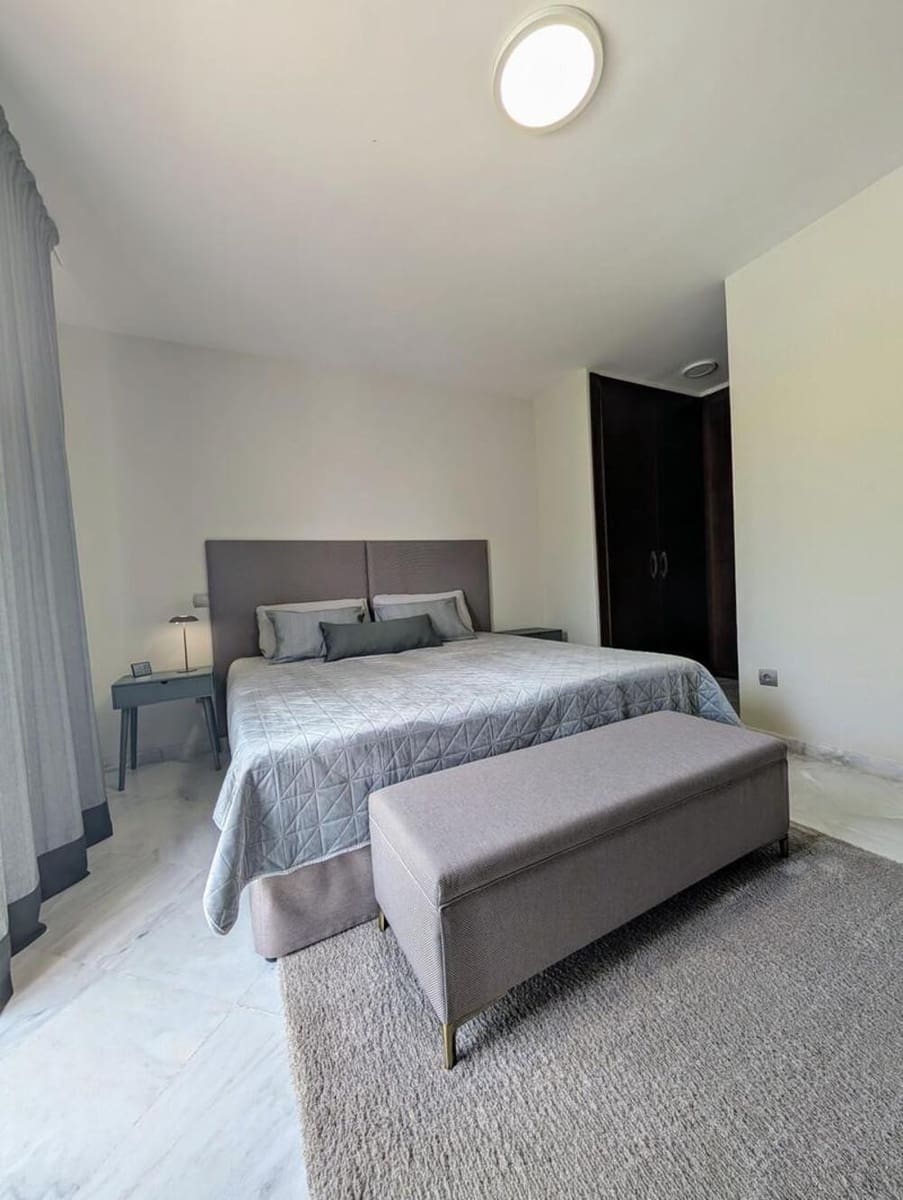 3 makuuhuone Omakotitalo vuokrattavana paikassa Marbella mukana 
autotalli - 3 500 € (Ref: 9953639)