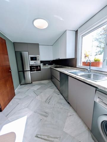 3 makuuhuone Omakotitalo vuokrattavana paikassa Nagüeles Alto, Marbella mukana 
autotalli - 3 500 € (Ref: 9953639)