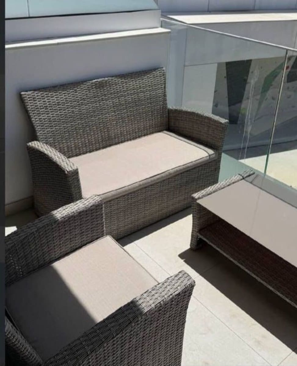 3 soverom Leilighet til leie i Estepona med garasje - € 2 200 (Ref: 9959027)