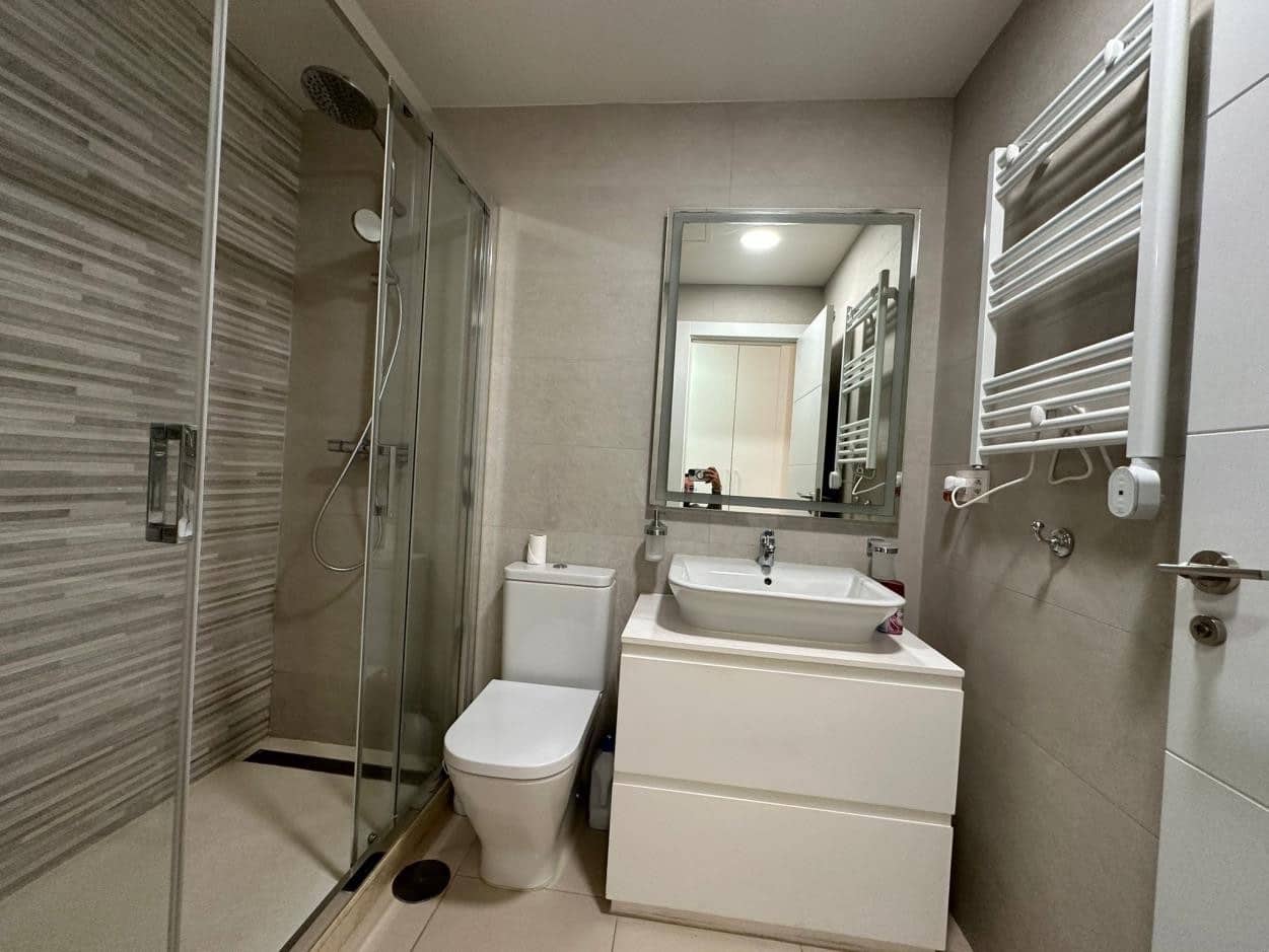 3 bedroom Apartment for rent in Marbella with pool - € 2,200 (Ref: 9959028)