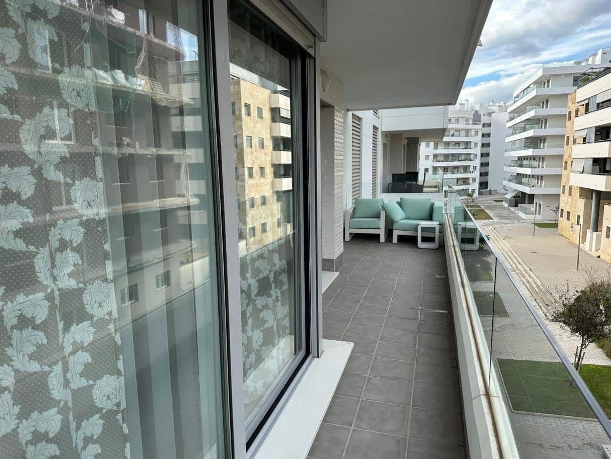 3 bedroom Apartment for rent in Marbella with pool - € 2,200 (Ref: 9959028)