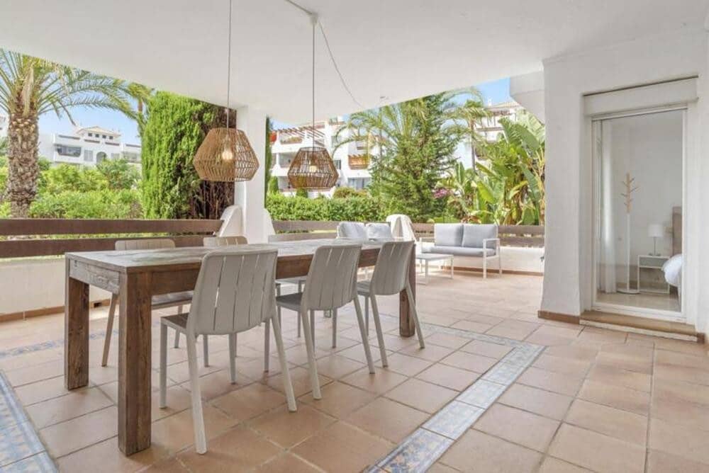 3 bedroom Apartment for rent in Estepona with pool garage - € 2,400 (Ref: 9961912)