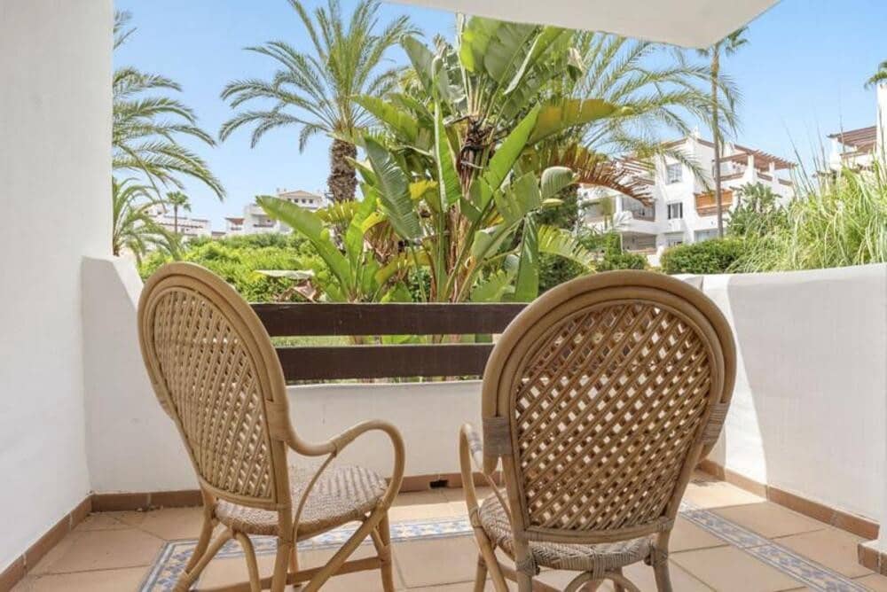 3 bedroom Apartment for rent in Estepona with pool garage - € 2,400 (Ref: 9961912)
