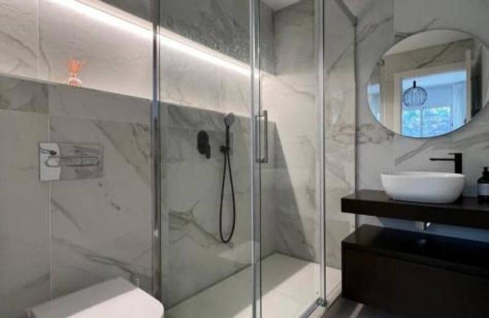 Ático de 4 habitaciones en La Quinta en alquiler con piscina garaje - 4.200 € (Ref: 9964605)