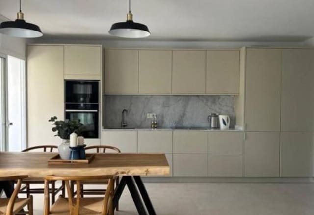 Ático de 4 habitaciones en La Quinta, Benahavís en alquiler con piscina garaje - 4.200 € (Ref: 9964605)