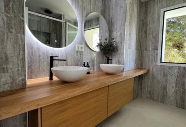 Ático de 4 habitaciones en La Quinta, Benahavís en alquiler con piscina garaje - 4.200 € (Ref: 9964605)
