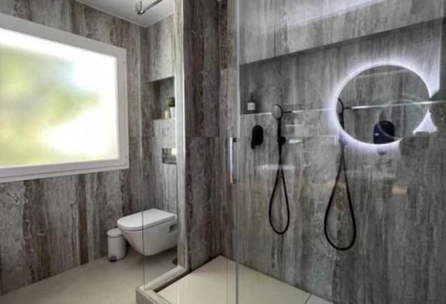 Ático de 4 habitaciones en La Quinta, Benahavís en alquiler con piscina garaje - 4.200 € (Ref: 9964605)