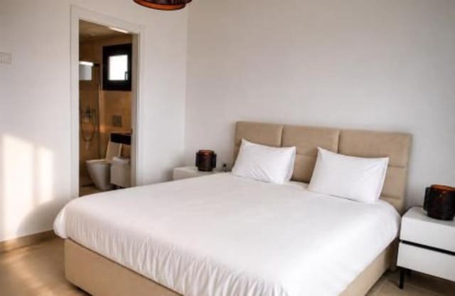 3 bedroom Apartment for rent in Benahavís with pool garage - € 4,000 (Ref: 9966039)