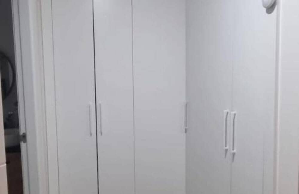 Appartement de 2 chambres à louer à Marbella avec piscine garage - 2 000 € (Ref: 9966041)