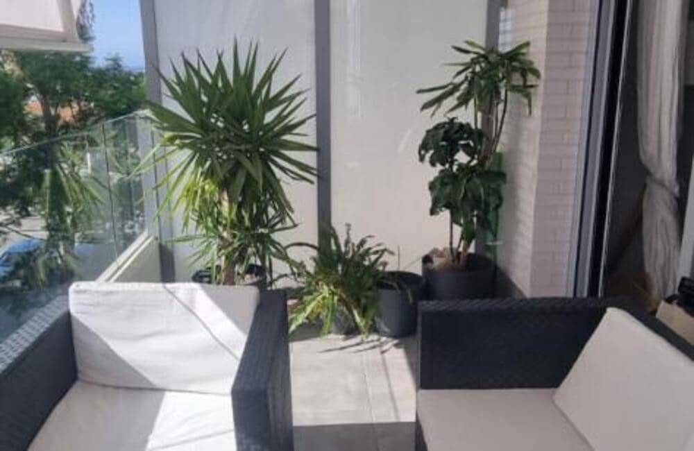 Appartement de 2 chambres à louer à Marbella avec piscine garage - 2 000 € (Ref: 9966041)