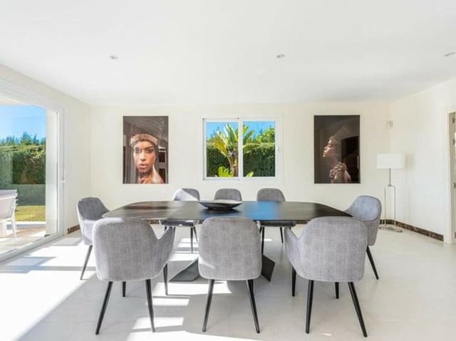 4 slaapkamer Villa te huur in El Paraiso, Estepona met zwembad garage - € 10.000 (Ref: 9969246)