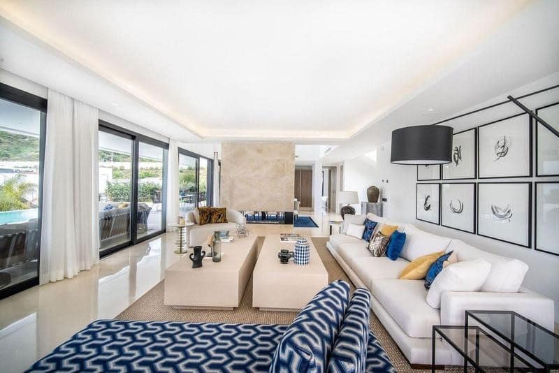 6 soveværelse Villa til salg i Nueva Andalucia med swimmingpool garage - € 3.395.000 (Ref: 9969248)