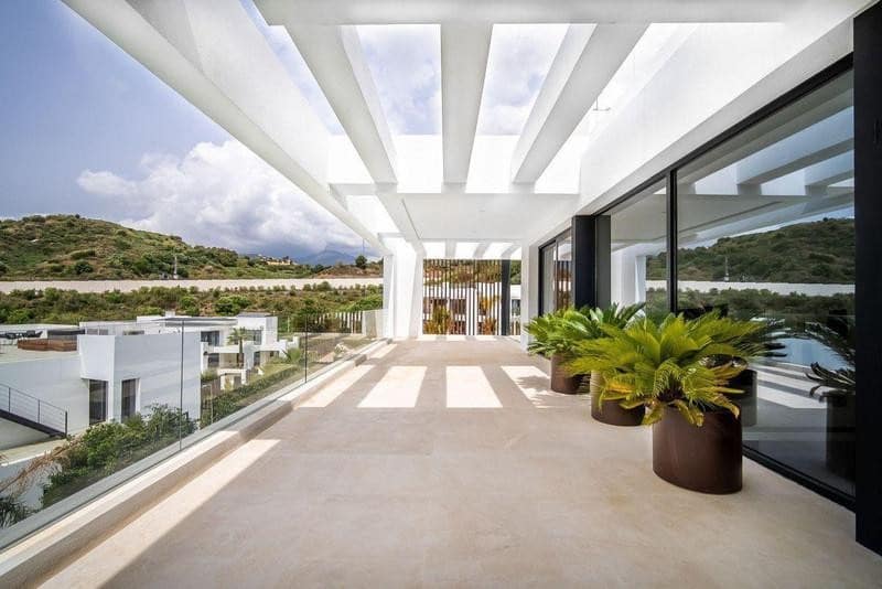 6 soveværelse Villa til leje i Nueva Andalucia med swimmingpool garage - € 20.000 (Ref: 9969249)