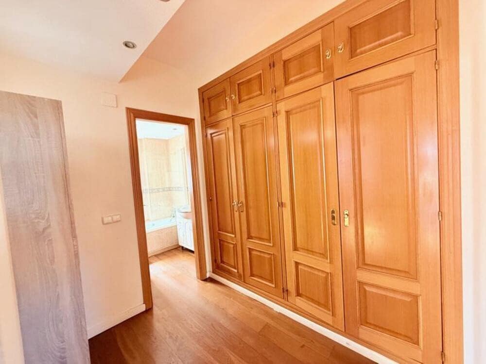 5 Zimmer Penthouse zu vermieten in Marbella mit Pool Garage - 3.000 € (Ref: 9969250)