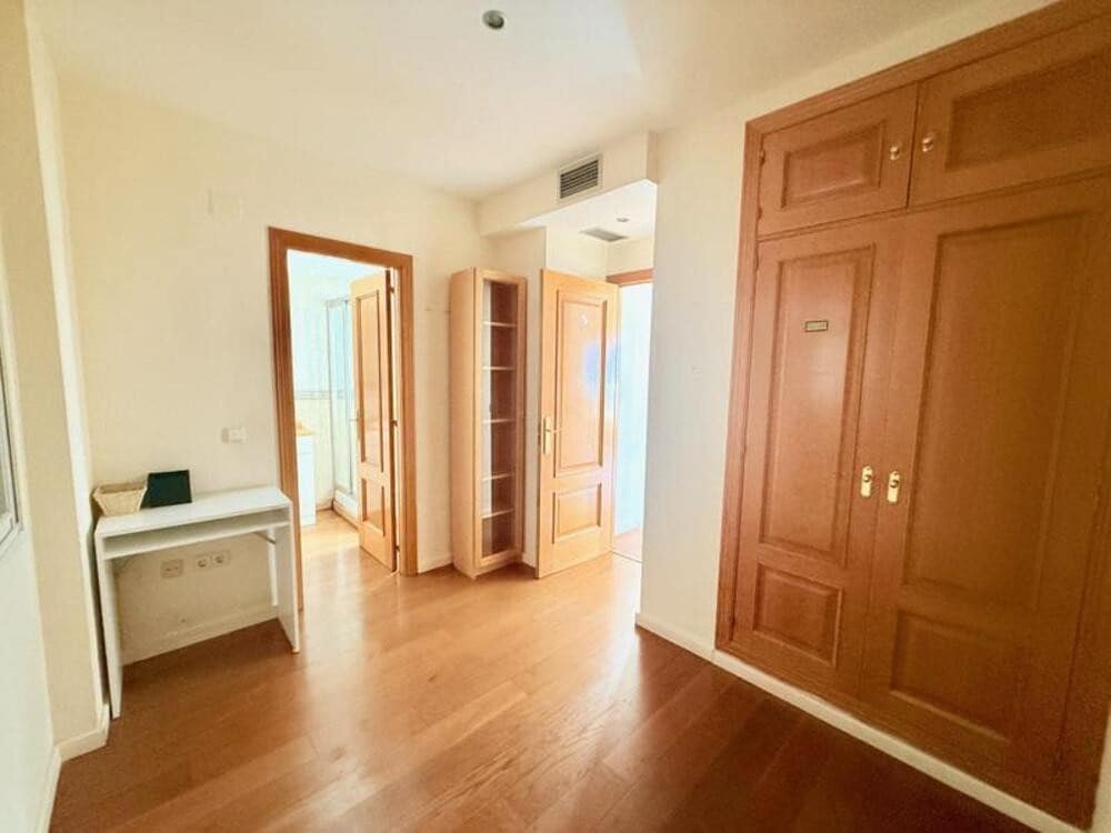 5 Zimmer Penthouse zu vermieten in Marbella mit Pool Garage - 3.000 € (Ref: 9969250)