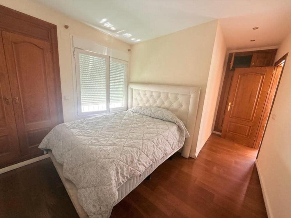 5 Zimmer Penthouse zu vermieten in Marbella mit Pool Garage - 3.000 € (Ref: 9969250)