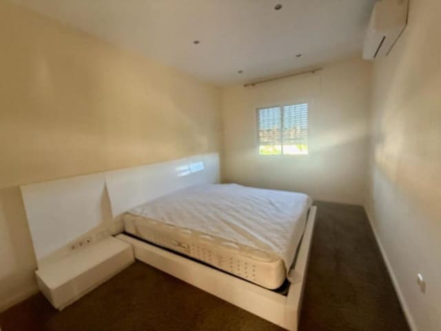 5 quarto Penthouse para arrendar em Nagüeles Alto, Marbella com piscina garagem - 3 000 € (Ref: 9969250)