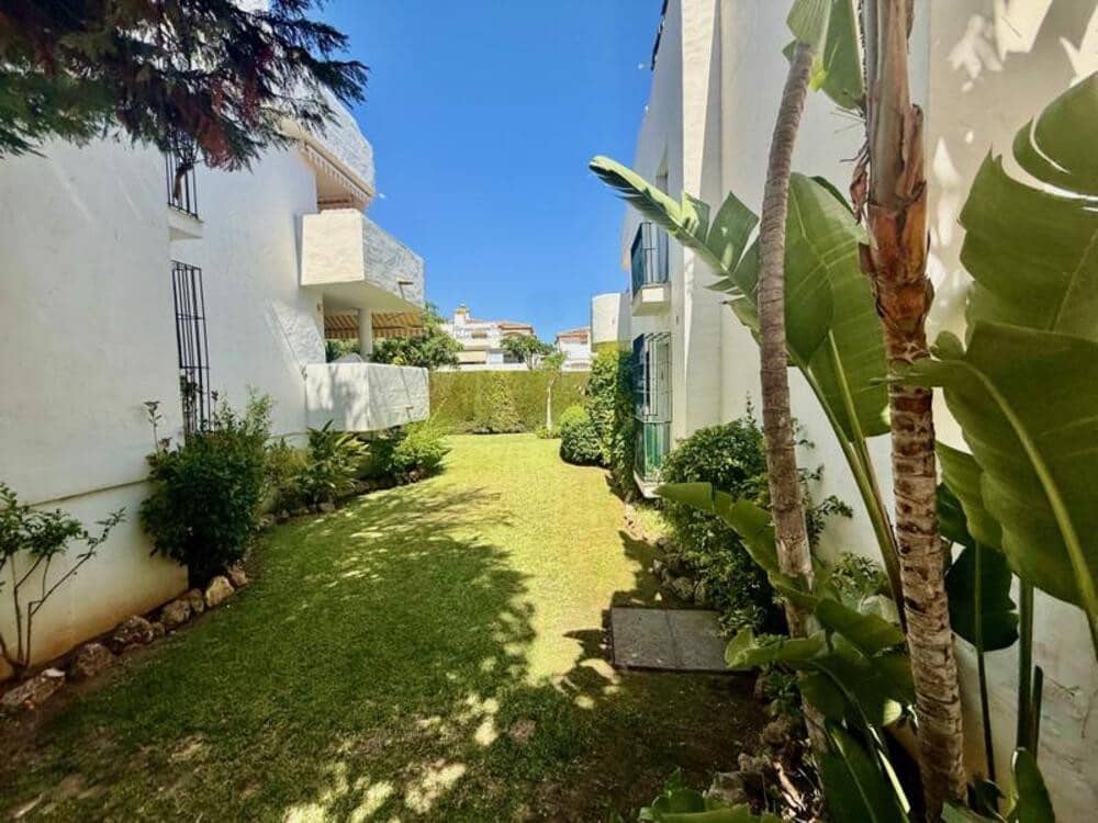 5 Zimmer Penthouse zu vermieten in Marbella mit Pool Garage - 3.000 € (Ref: 9969250)