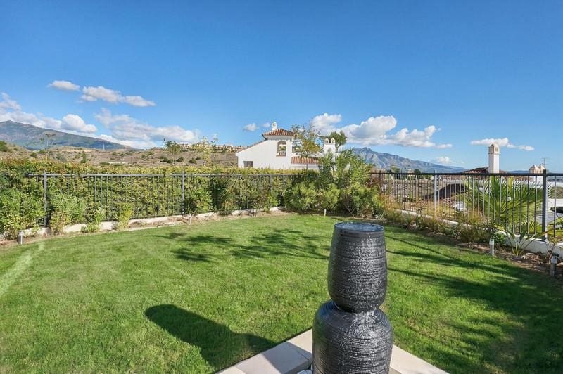 3 camera da letto Appartamento da affittare in Benahavis con piscina garage - 3.250 € (Rif: 9972768)
