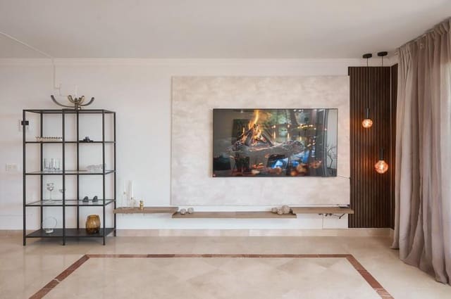3 soveværelse Lejlighed til leje i El Paraíso, Benahavís med swimmingpool garage - € 3.250 (Ref: 9972768)