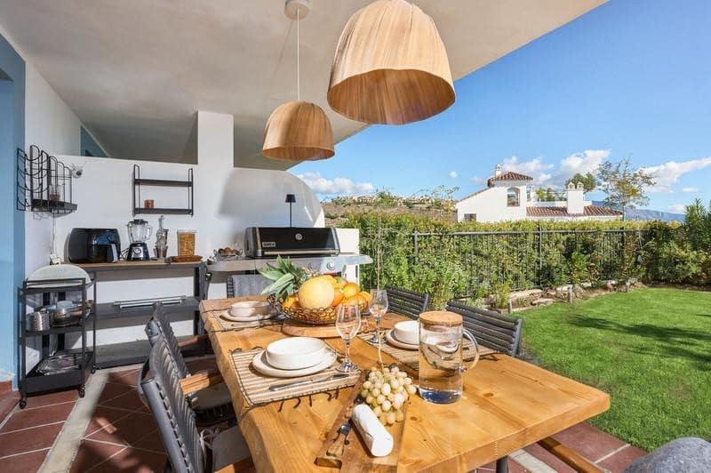 3 camera da letto Appartamento da affittare in Benahavis con piscina garage - 3.250 € (Rif: 9972768)