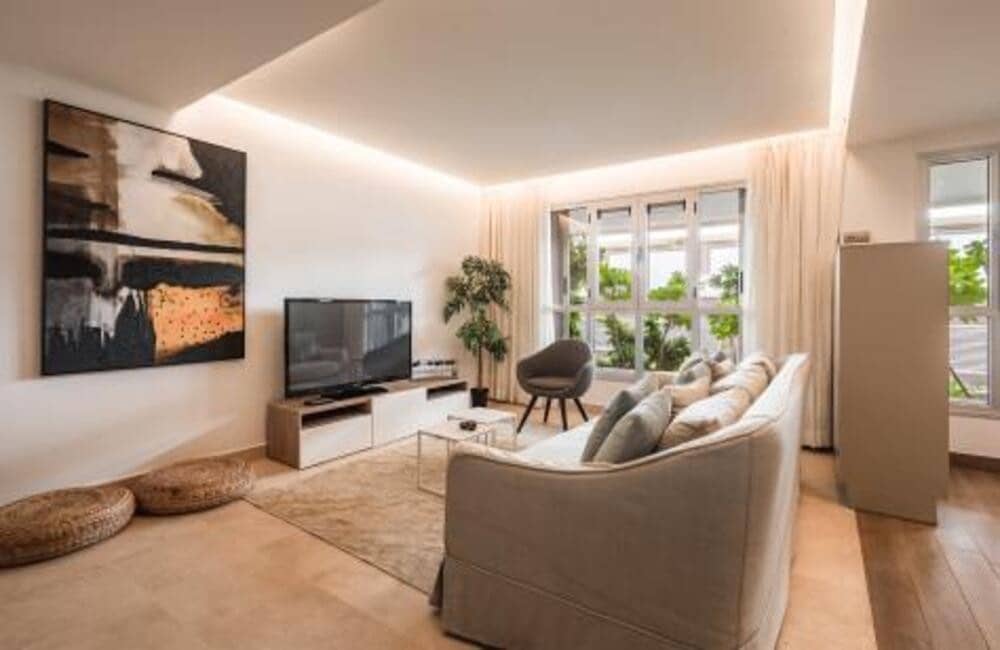 2 soverom Leilighet til leie i San Pedro de Alcantara med svømmebasseng garasje - € 2 400 (Ref: 9974573)