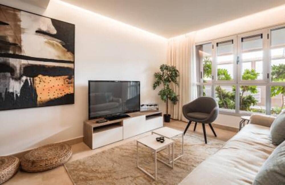 2 soverom Leilighet til leie i San Pedro de Alcantara med svømmebasseng garasje - € 2 400 (Ref: 9974573)
