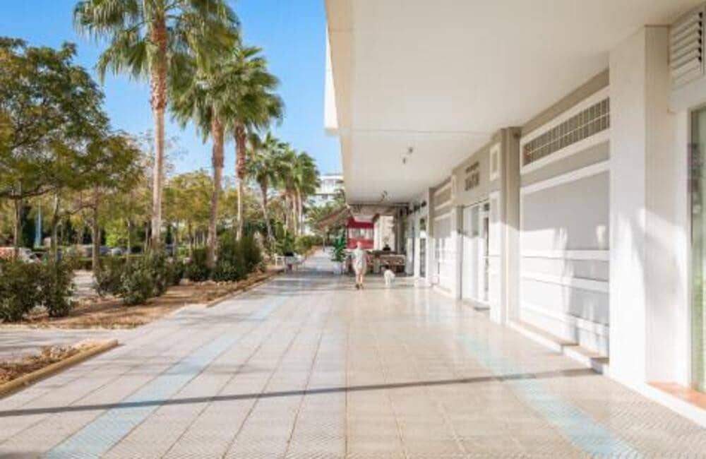 2 soverom Leilighet til leie i San Pedro de Alcantara med svømmebasseng garasje - € 2 400 (Ref: 9974573)
