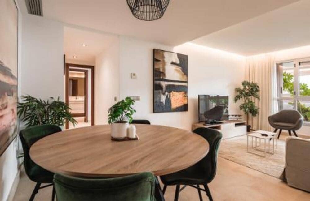 2 soverom Leilighet til leie i San Pedro de Alcantara med svømmebasseng garasje - € 2 400 (Ref: 9974573)