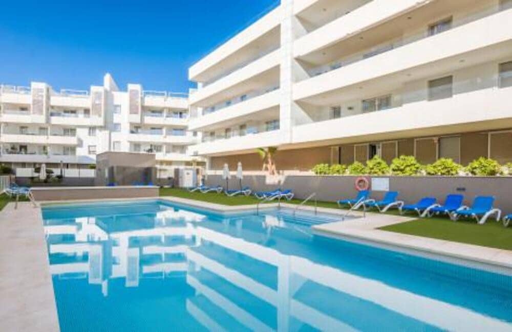 2 soverom Leilighet til leie i San Pedro de Alcantara med svømmebasseng garasje - € 2 400 (Ref: 9974573)