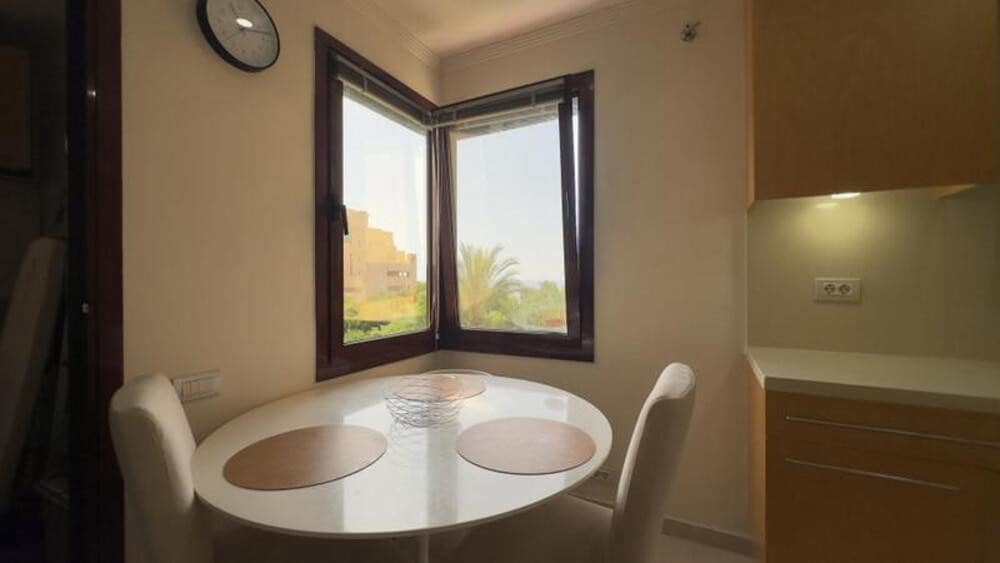 3 quarto Apartamento para arrendar em Estepona com piscina garagem - 4 000 € (Ref: 9976721)