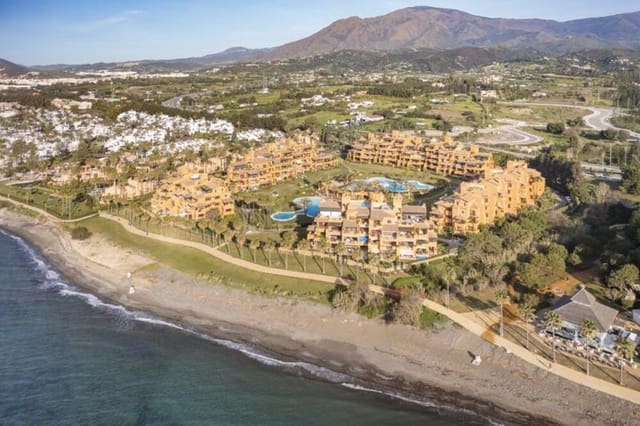 3 slaapkamer Appartement te huur in El Padrón, Estepona met zwembad garage - € 4.000 (Ref: 9976721)