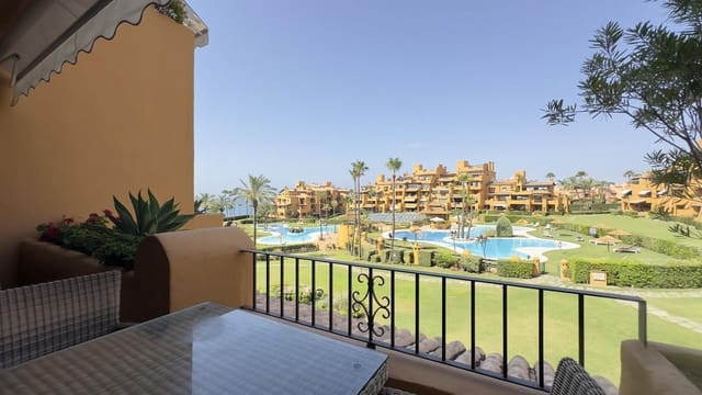 3 Zimmer Apartment zu vermieten in El Padrón, Estepona mit Pool Garage - 4.000 € (Ref: 9976721)