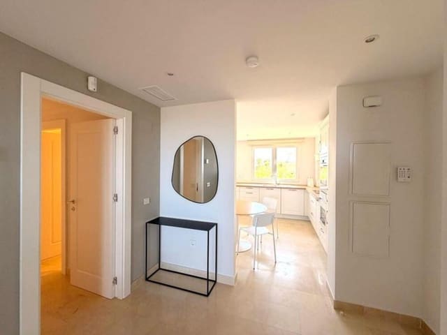 2 soverom Leilighet til leie i El Paraíso, Benahavís med svømmebasseng garasje - € 2 700 (Ref: 9978109)