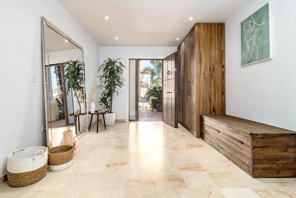 6 soverom Kjedet enebolig til leie i San Pedro de Alcantara med svømmebasseng garasje - € 6 500 (Ref: 9978110)