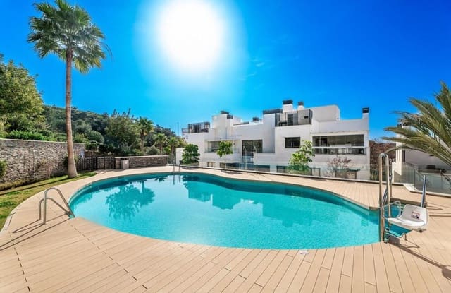 2 quarto Apartamento para arrendar em Torrecilla - La Cañada, Marbella com piscina garagem - 2 400 € (Ref: 9981749)