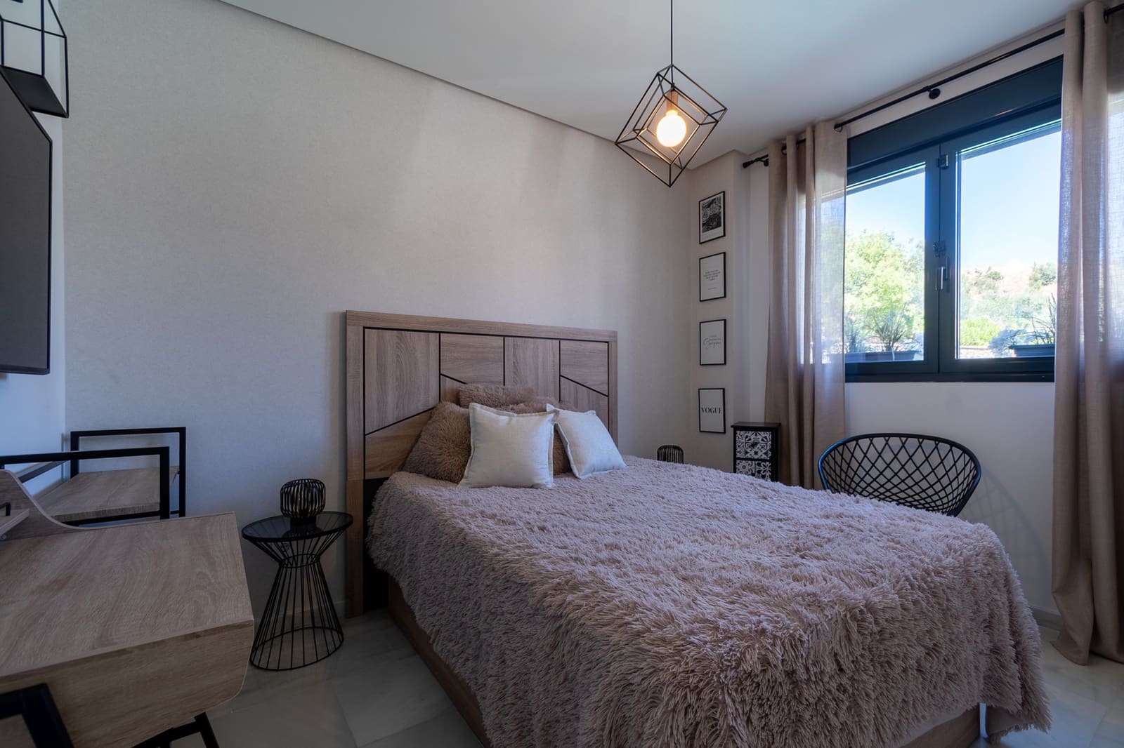 2 quarto Apartamento para arrendar em Marbella com piscina garagem - 2 400 € (Ref: 9981749)