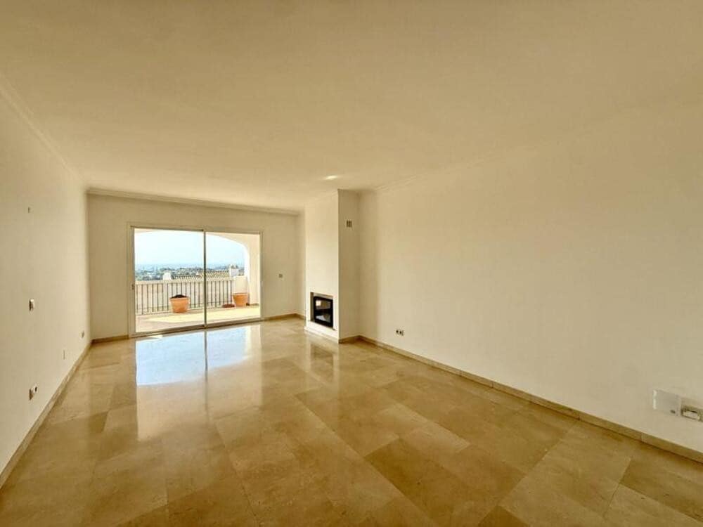 3 sypialnia Apartament do wynajęcia w Benahavis z basenem garażem - 2 750 € (Ref: 9981750)