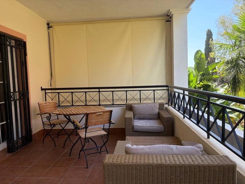2 soverom Leilighet til leie i Marbella med svømmebasseng garasje - € 2 300 (Ref: 9981751)