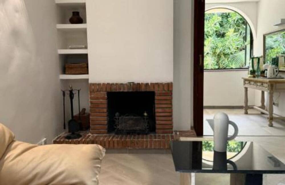 2 sovrum Lägenhet till salu i Estepona med pool garage - 335 000 € (Ref: 9984275)