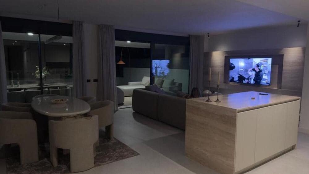 3 sovrum Lägenhet att hyra i Marbella med pool garage - 4 000 € (Ref: 9984276)