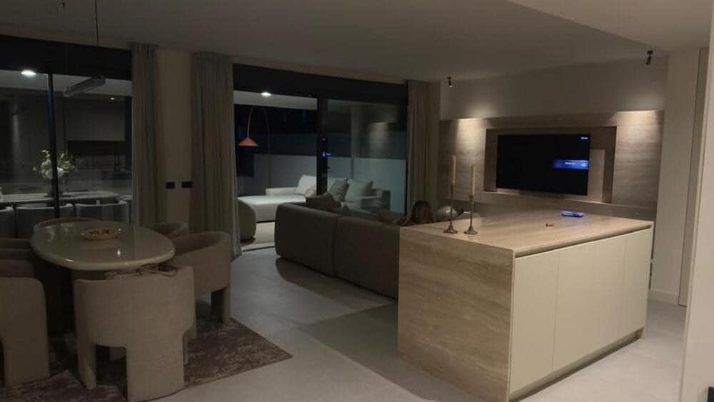 3 sovrum Lägenhet att hyra i Marbella med pool garage - 4 000 € (Ref: 9984276)