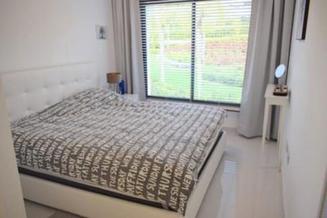 3 soverom Leilighet til leie i Nueva Atalaya, Estepona med svømmebasseng garasje - € 5 500 (Ref: 9984277)