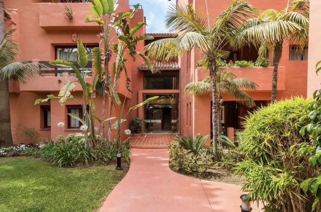 4 soverom Penthouse til leie i Romana Playa, Marbella med svømmebasseng garasje - € 3 000 (Ref: 9984278)