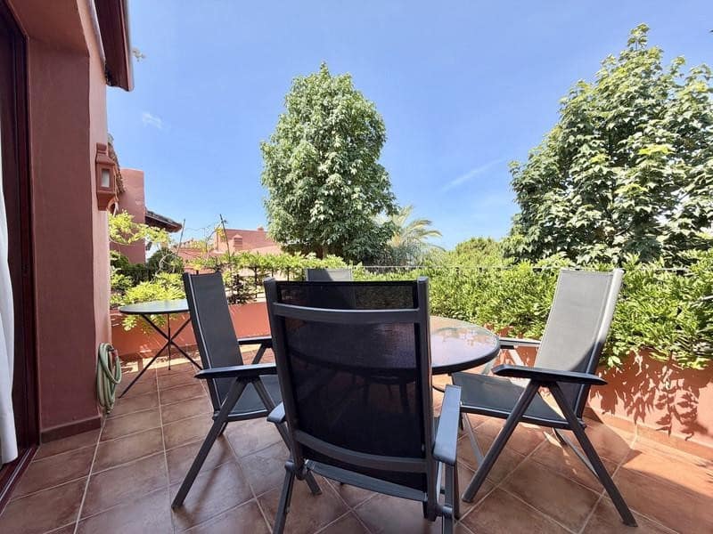 4 soverom Penthouse til leie i Marbella med svømmebasseng garasje - € 3 000 (Ref: 9984278)