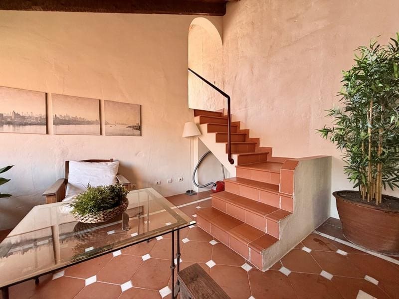 4 soverom Penthouse til leie i Marbella med svømmebasseng garasje - € 3 000 (Ref: 9984278)